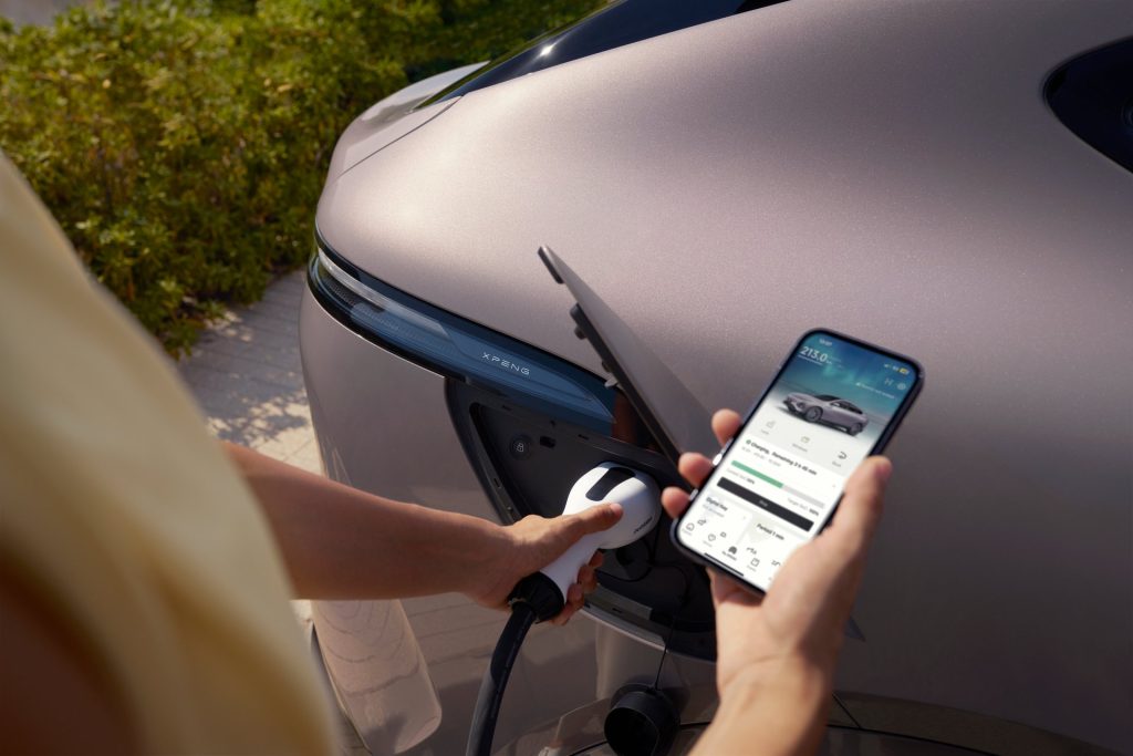 XPENG G6 MY25 CARGADOR